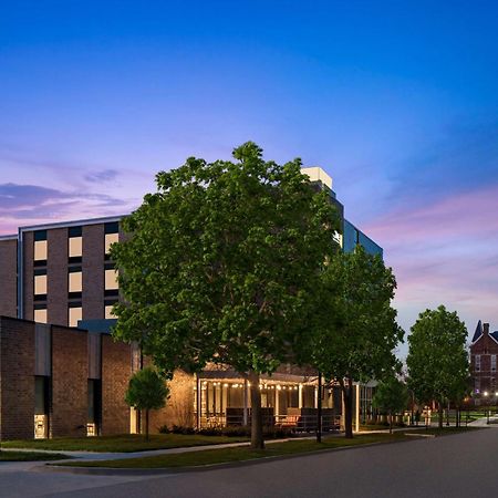 Home2 Suites By Hilton Des Moines At Drake University Экстерьер фото